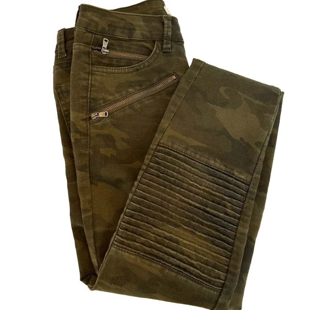 Zara Skinny Moto Camo Jeans Women’s Size 2